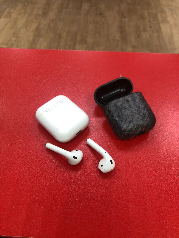 Наушники Apple AirPods 2