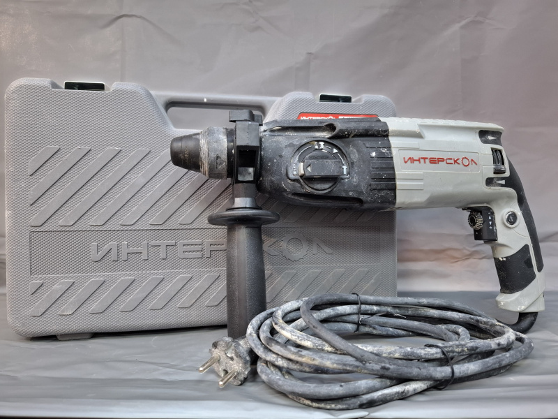 Перфоратор Интерскол П-26/800ЭР