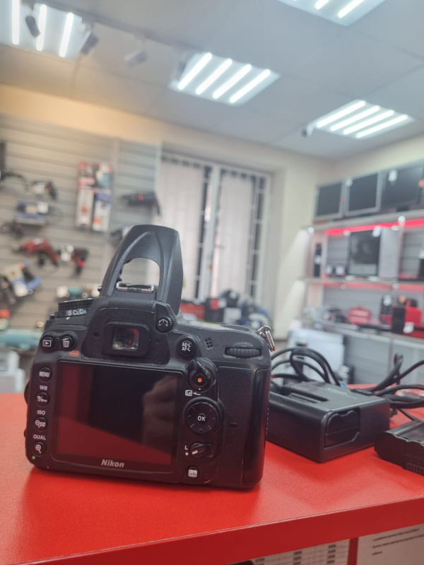 Фотоаппарат Nikon D7000