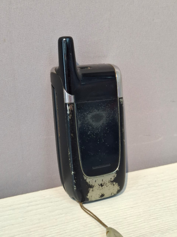 Мобильный телефон Nokia 6060