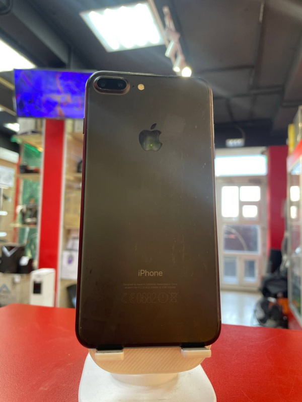 Мобильный телефон Apple iPhone 7 Plus