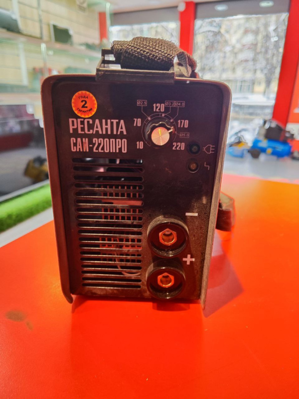 Сварочный аппарат - инвертор ММА Ресанта САИ-220ПРО