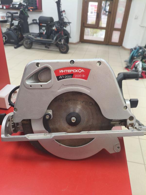 Циркулярная пила Интерскол дп 2000