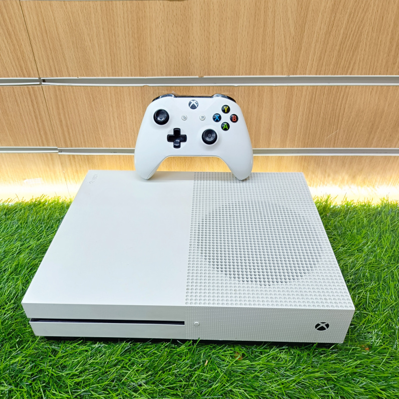Игровая приставка Xbox one s