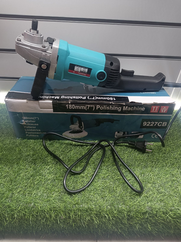 Шлифмашинка Makita GB7227