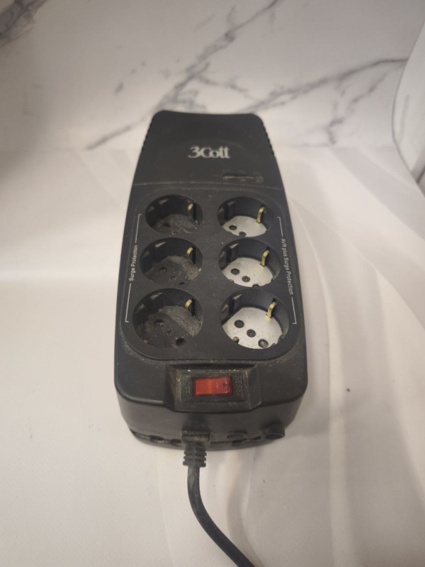 Стабилизатор напряжения 3Cott  2000va-avr