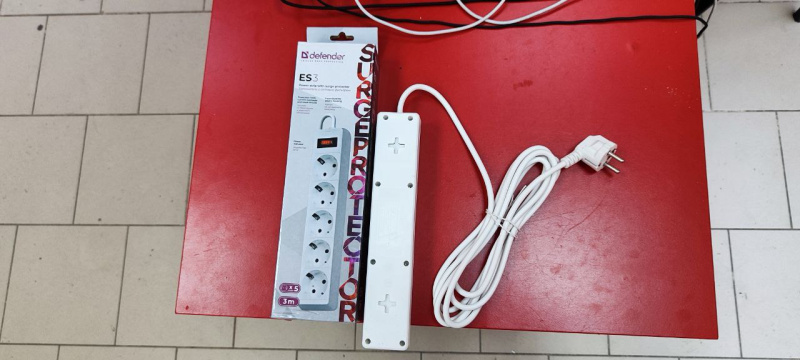 Сетевой фильтр Defender ES, 3м, 5 розеток